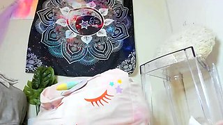 Amateur brunette chick toying her ass and pussy on webcam