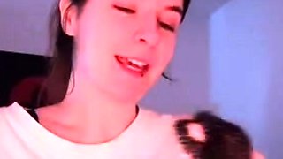 Brunette Solo Webcam Masturbation