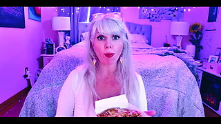 Mexican Pizza: Taco Bell Mukbang Here It Is
