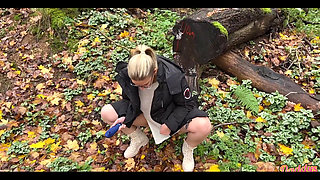 Extremely Horny MILF Cunt Squirts Outdoors