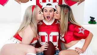 Beautiful foursome action with hot dolls Eva Nyx and Charlie Forde