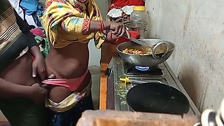 Beautiful Big Boobs Indian Step Sister Fucked By Her Younger Brother In Doggy Style - Hindi Audios English Me