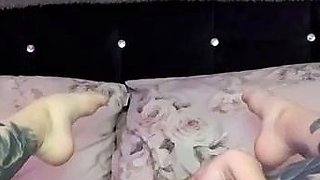 Hot amateur webcam teen masturbates for their fans