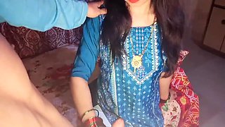 Desi Step Sis just wanted mobile phone step brother is coming nude sowing step sister is hungry fuck my pussy,desi villa