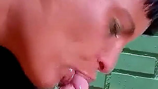 Teen jenny is caught spraying by a police officer - Fucking instead of prison