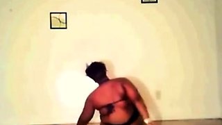 Black BBW Twerking on Webcam - Interracial Sensuality