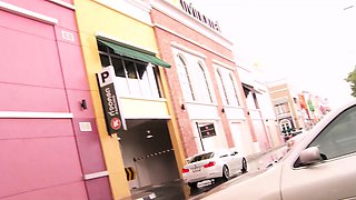 Thai amateur teen picked up for hard sex