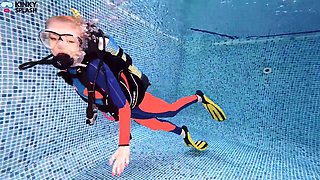 Lucy Laurens Underwater Lesbian Scuba Instructor POV Pussy Fuck Seduction