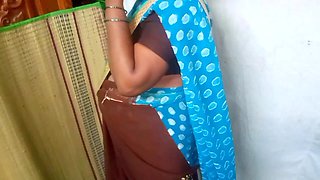 Long Hire Indian Aunty Nice Boobs Show