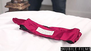 Giovanni Francesco and Chloe Cherry's cum shot clip by Nubile Films