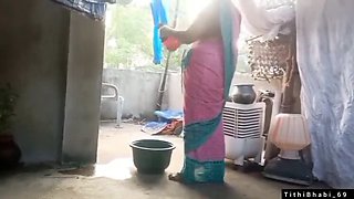 Bangladeshi Bhabi Flashes Her Big Boobs To Horny Neighbor - Desi Village Sex