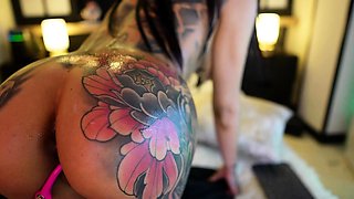 Hot amateur brunette pussy ass toying 01