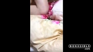 Cuckold films his Asian girl with a stranger.