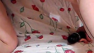 Huge Dildo / Orgasm