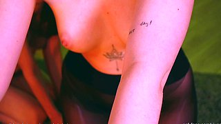 Brunette babe 69 lesbian fucks tattooed blonde