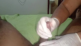 Granny Masseuse Rich with Gloves