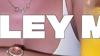 Baby Don't Stop!! My Tight Hairy Pussy Just Want You Cum Over. Innocent Fuckeable MILF.