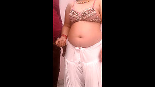 Desi Aunty Takes off Her White Salwar and Her Hard