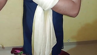 Telugu aunty dress removing