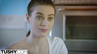 Brunette trailer with gambling Jean Val Jean and Penny Pax from Tushy