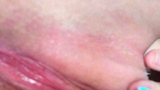 Pulled amateurs close up car sex