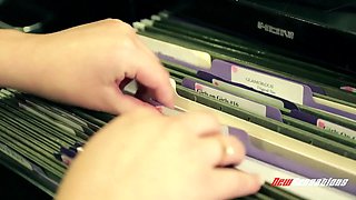 Allesandra Snow - the Art of Mastrubation