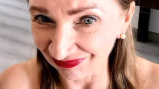 Mature Secretary Seduce Her Boss