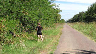 Patricia Undresses Under the Summer Sun