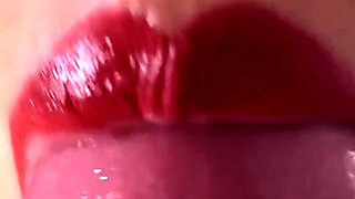 Delicious Kitty Blowjob