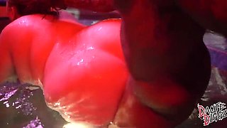 Curvaceous Hotwife Katie Gets a Intense BBC Waxing in the Hot Tub During Vacation
