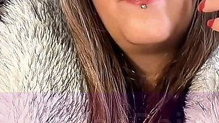 Chainsmoking Queen in Fur: BBW MILF Green Eyes, Red Nails, Lips & Ignoring You
