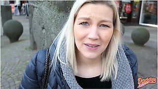 Public Orgasm In The Middle Of The City Center L Stepdaddys Luder