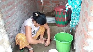 Indian MILF PoojaSex Fucks Airbnb Host First Time Anal Homemade HD