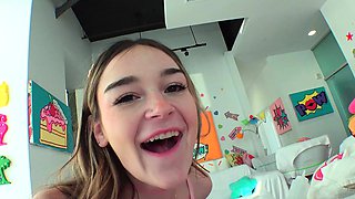 NYMPHO Della Cate and Nikki Nicole know how to share