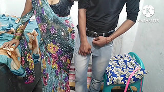 Indian Bhabhi and Sexy Boy Very Good Sexy Chudai