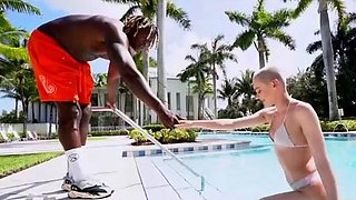 Short Babe Takes Monster Dick