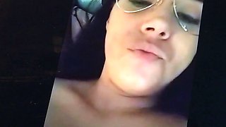 Curvy Spanish MILF gets recorded by a fan having cybersex