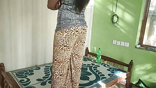 Vaishnavy Tracks and Top Ass Romance, Mallu Bhabhi Ass Romance, Indian Couple Hot Ass Kiss Romance, Boy Smells Girl's Ass Hole