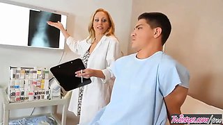 Twistys - (Julia Ann, Bruce Venture) starring at physician knows best