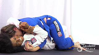 Sos0389 Wild Women - Gym Rivals - Ivy Satinee Vs Ivy Rain