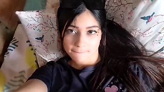 Colombian Influencer GomezGomez Dares You To Watch This Amateur Lesbian Sex Tape