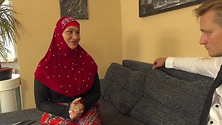 A woman in a hijab stole the savings and has to pay with her pussy