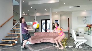 Vacation House Freeuse With Big Tit Bombshells