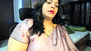 Big Boobs Desi Indian Aunty by lastwilson