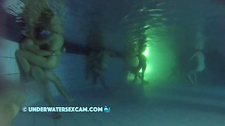 Between All The Horny People This Couple Has Real Sex Underwater In The Public Pool