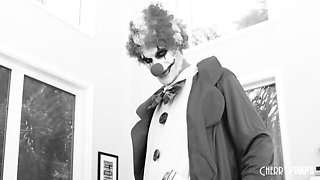 Watch glamorous Quinn Wilde's movie