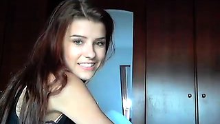 Brunette Solo Webcam Masturbation