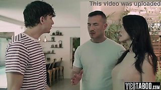 Free-for-all use chesty COUGAR wifey double penetration'd in a distorted 3 way