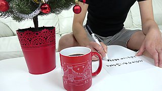 Blonde babe shows her big boobs in public