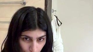 Mia Khalifa Nighttime Nude Routine Sextape Onlyfans Video
